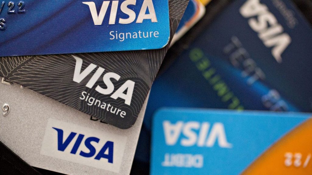Credit card debt poised to a hit a new record high