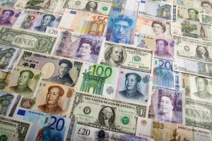 USD Index hovers near 103.70 amid rate cut expectations