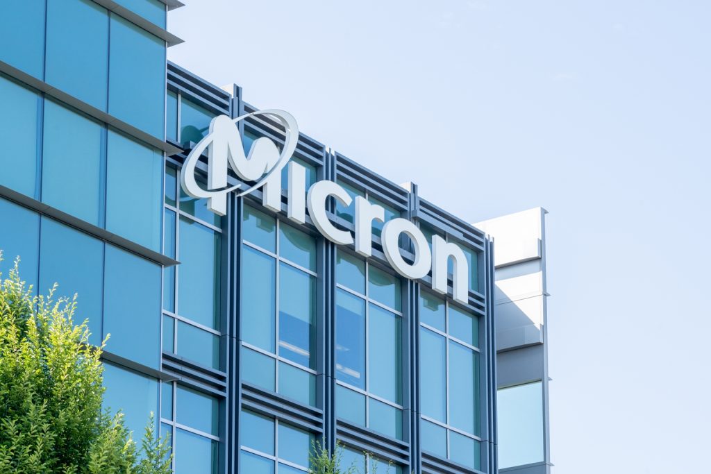 Micron Stock Remains Heavily Overvalued (NASDAQ:MU)