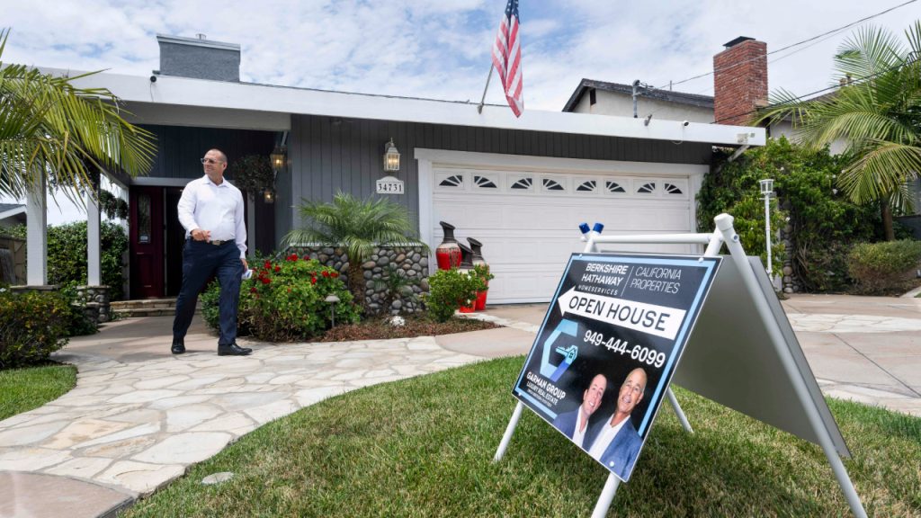 Mortgage rates rise to highest level in over a month